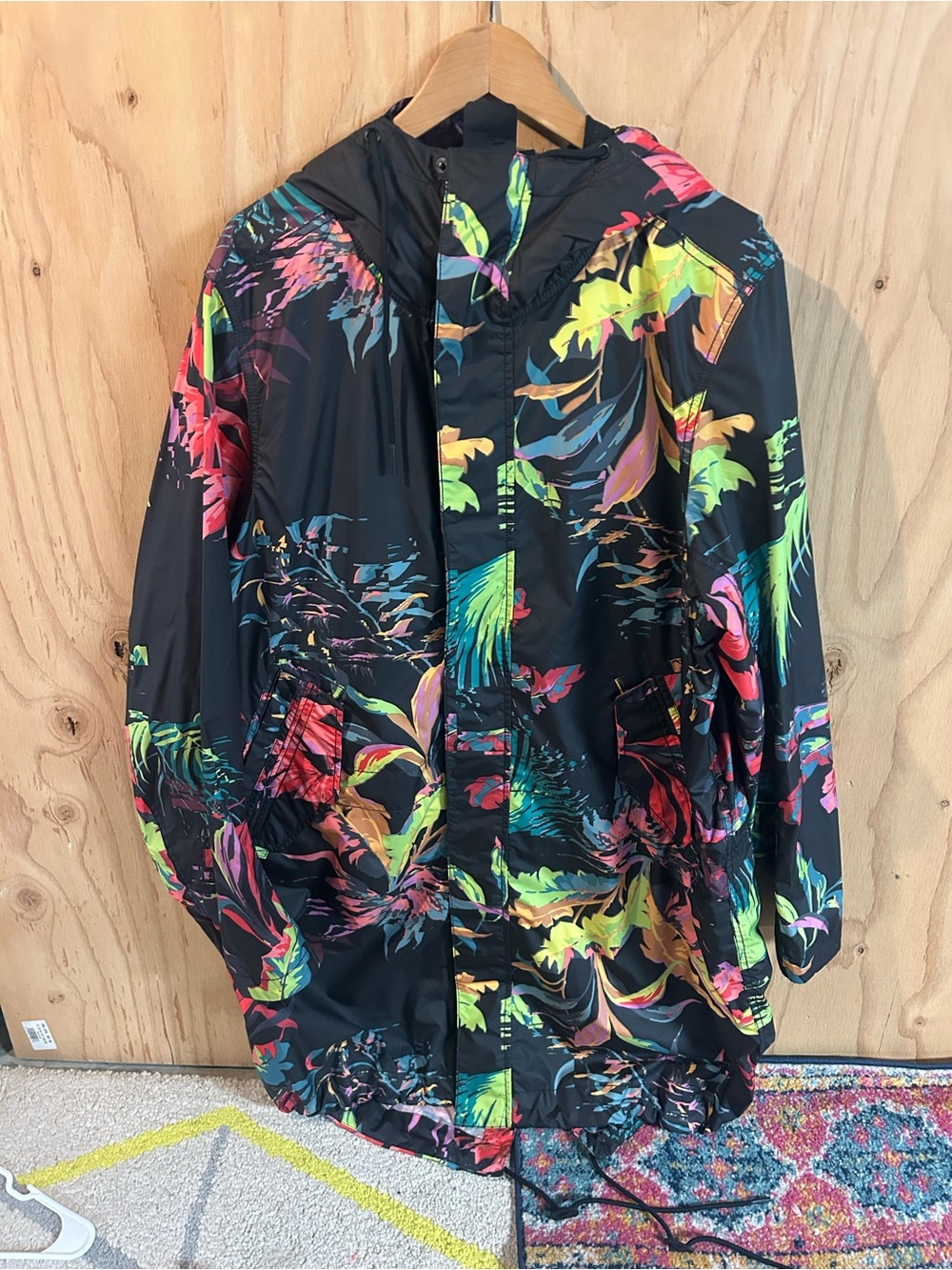 Nike sportswear Men's Black Tropical Print Hoodie Jacket